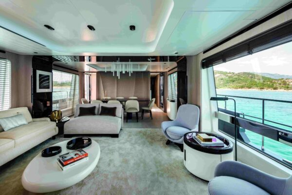 Barcos iguais aos do jogador CR7 e da top model Gisele Bündchen serão exibidos no Marina Itajaí Boat Show